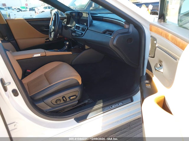 Lexus Es 300h Ultra Luxury 2022 58AFA1C19NU020494 Image 5