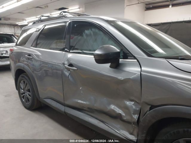 5N1DR3BA9NC251051 Nissan Pathfinder Sv 2wd