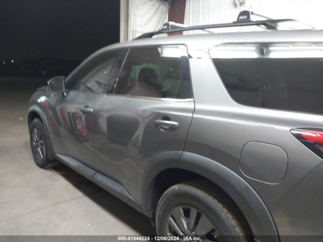 5N1DR3BA9NC251051 Nissan Pathfinder Sv 2wd