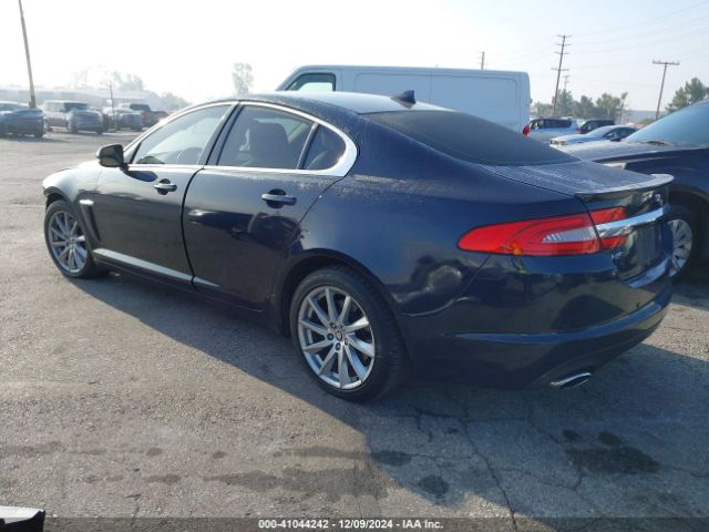 2013 JAGUAR XF SAJWA0ESXDPS92028 Photo 2