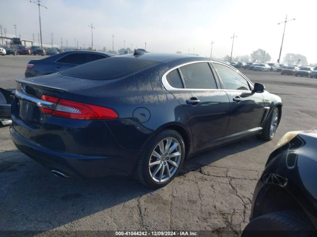 2013 JAGUAR XF SAJWA0ESXDPS92028 Photo 3