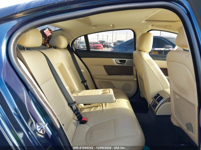 2013 JAGUAR XF SAJWA0ESXDPS92028 Photo 7