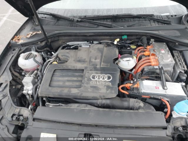 WAUUPBFF6HA077785 Audi A3 E-tron 1.4t Premium
