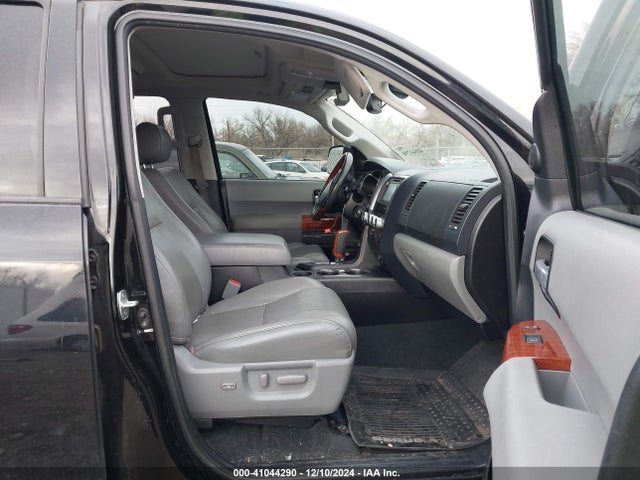 Toyota Sequoia Platinum 2019 5TDDY5G14KS171856 Image 5