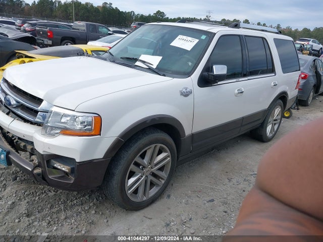 Ford Expedition King Ranch 2016 1FMJU1HT3GEF25561 Image 2