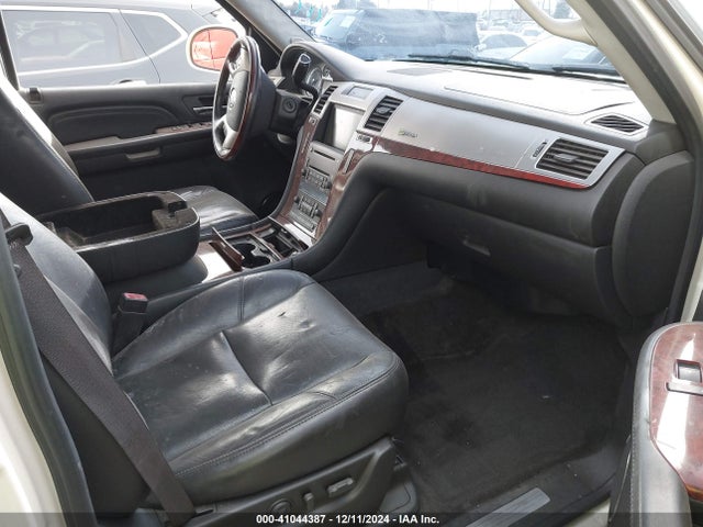 2009 CADILLAC ESCALADE HYBRID 1GYFK43529R126799 Photo 4