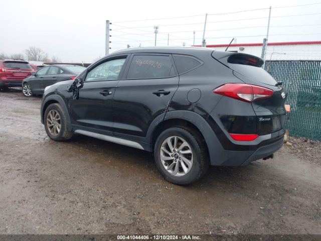 KM8J3CA4XHU555066 Hyundai TUCSON SE