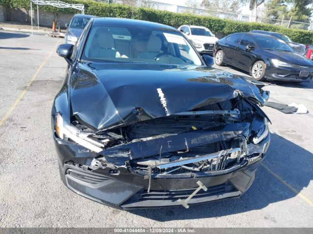7JR102FKXKG003444 Volvo S60 T5 Momentum