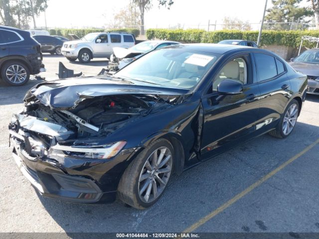 7JR102FKXKG003444 Volvo S60 T5 Momentum
