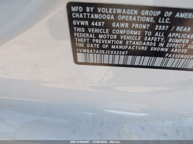 1VWBA7A35JC032267 Volkswagen Passat 2.0t Se