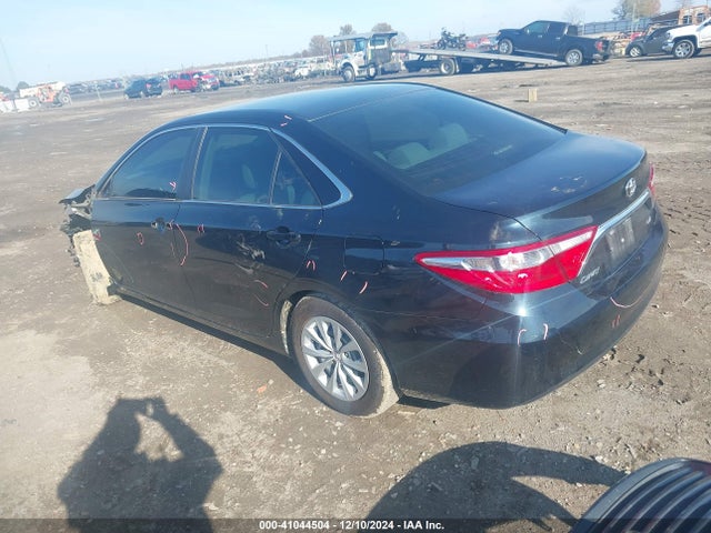 Toyota CAMRY LE 2016 4T4BF1FK0GR557551 Image 3