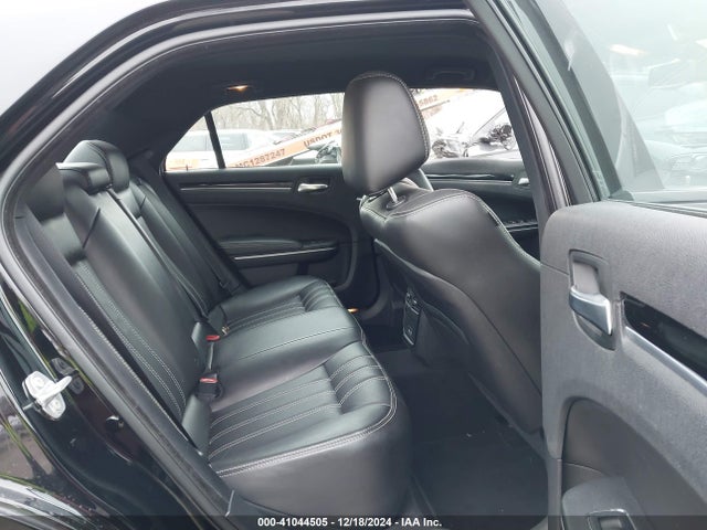 2C3CCAGGXKH566439 Chrysler 300 300s Awd