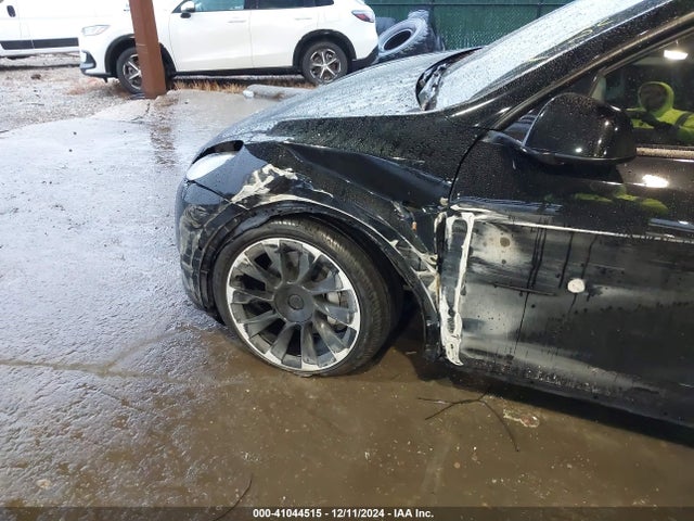 2022 TESLA MODEL Y 7SAYGDEE8NF534630 Photo 5