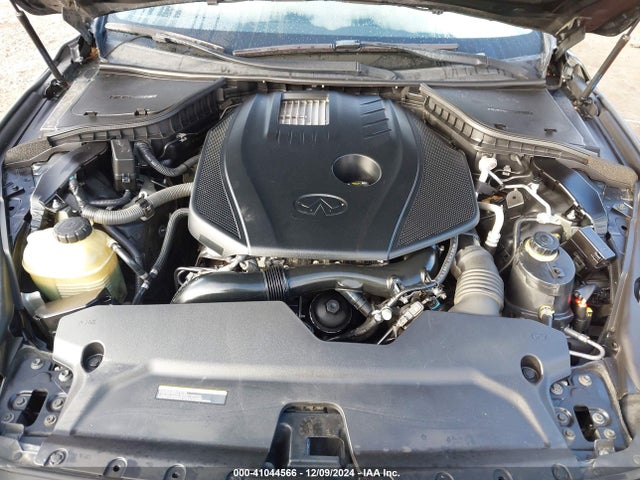 JN1CV7AP9HM640900 Infiniti Q50 2.0t Premium