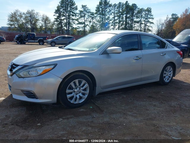 Nissan Altima 2.5 S 2017 1N4AL3AP1HC256253 Image 2