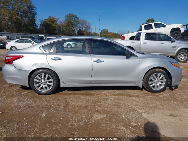 Nissan Altima 2.5 S 2017 1N4AL3AP1HC256253 Image 6
