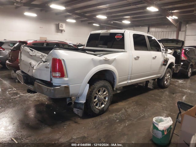3C6UR5FL0HG725800 RAM 2500 Laramie  4x4 6'4 Box