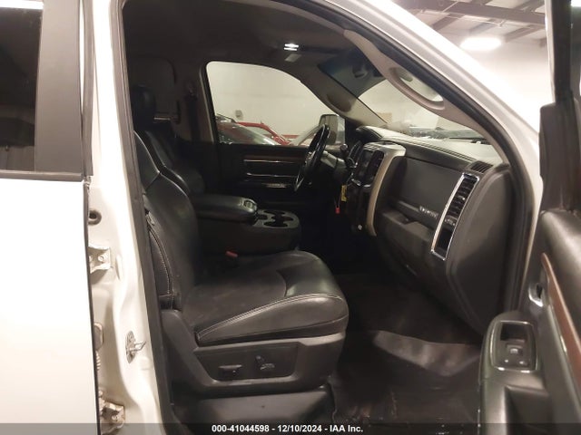 3C6UR5FL0HG725800 RAM 2500 Laramie  4x4 6'4 Box
