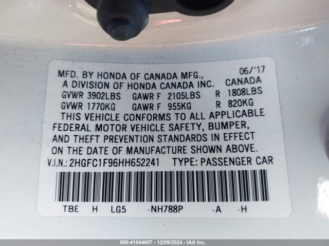 Honda Civic Touring 2017 2HGFC1F96HH652241 Image 9