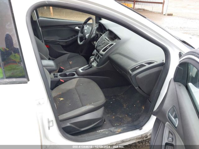 1FADP3F29EL163524 Ford FOCUS SE