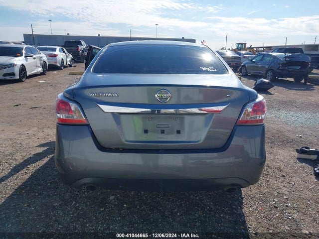Nissan Altima 2.5 S 2015 1N4AL3AP1FC121481 Image 17