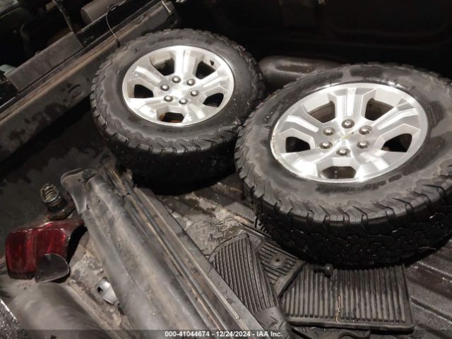 3GCUKRECXFG186735 Chevrolet Silverado 1500 2lt