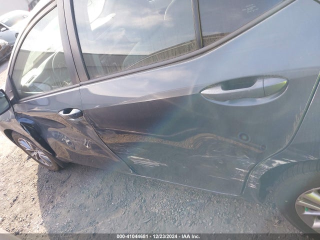 Toyota Corolla Le Plus 2015 5YFBURHE0FP226734 Image 15