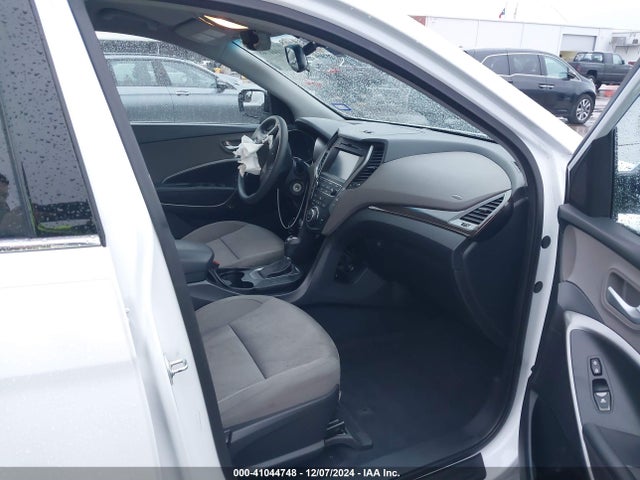 5XYZU3LB7HG415199 Hyundai Santa Fe Sport 2.4l