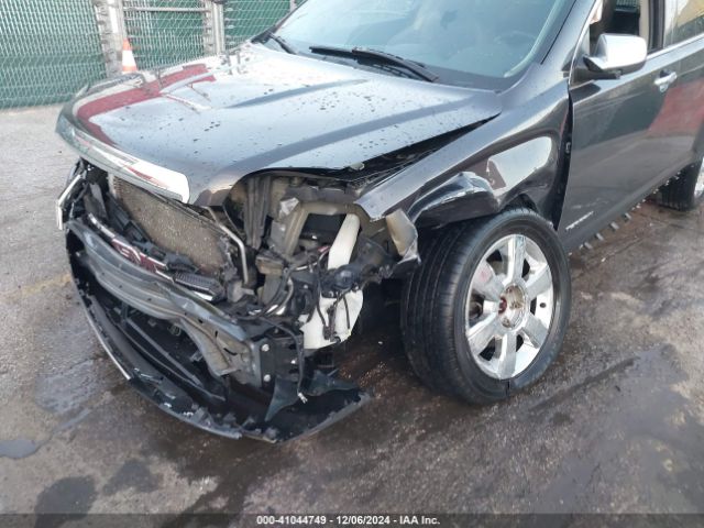 2GKFLUE31G6180235 GMC Terrain Slt
