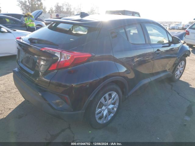 JTNKHMBX8L1072903 Toyota C-HR LE