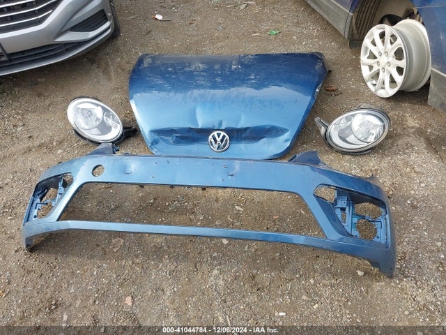 3VWFD7AT2JM708424 Volkswagen Beetle 2.0t Coast/2.0t S