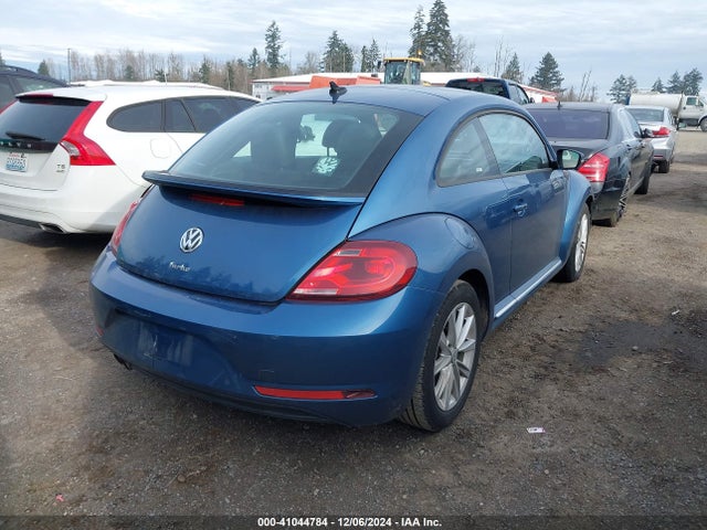 3VWFD7AT2JM708424 Volkswagen Beetle 2.0t Coast/2.0t S
