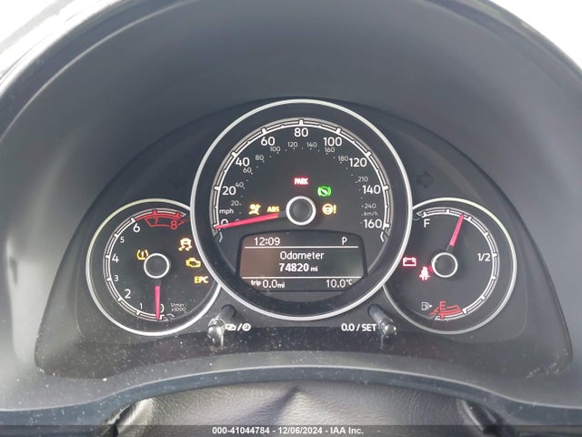 3VWFD7AT2JM708424 Volkswagen Beetle 2.0t Coast/2.0t S