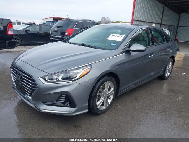 Hyundai Sonata Limited 2018 5NPE34AF9JH628134 Image 2