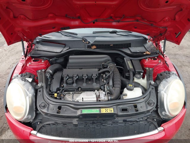 2010 MINI COOPER S CLUBMAN WMWMM3C58ATP75951 Photo 9