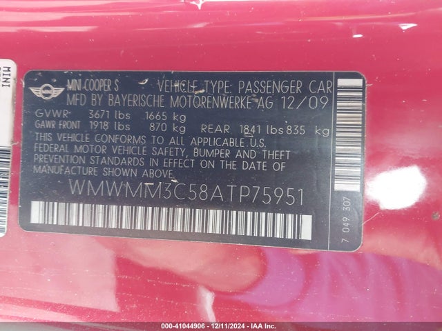 2010 MINI COOPER S CLUBMAN WMWMM3C58ATP75951 Photo 8