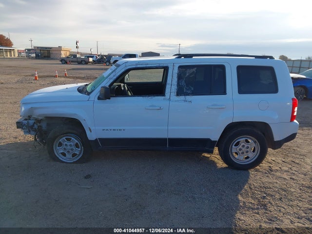 1C4NJPBA3HD150058 Jeep Patriot Sport Fwd
