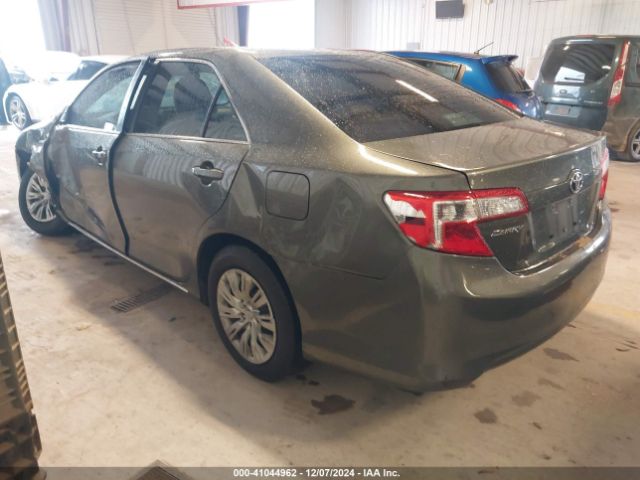 4T1BD1FK5EU101977 Toyota Camry Hybrid Le