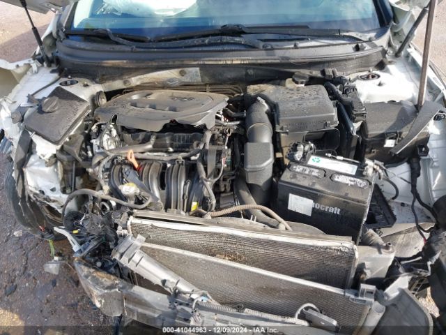 5NPE24AF2GH302090 Hyundai SONATA SE