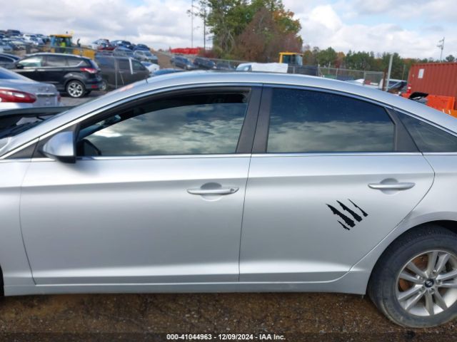 5NPE24AF2GH302090 Hyundai SONATA SE
