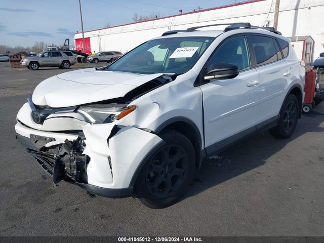 Toyota RAV4 LE 2017 2T3BFREV8HW540333 Image 2
