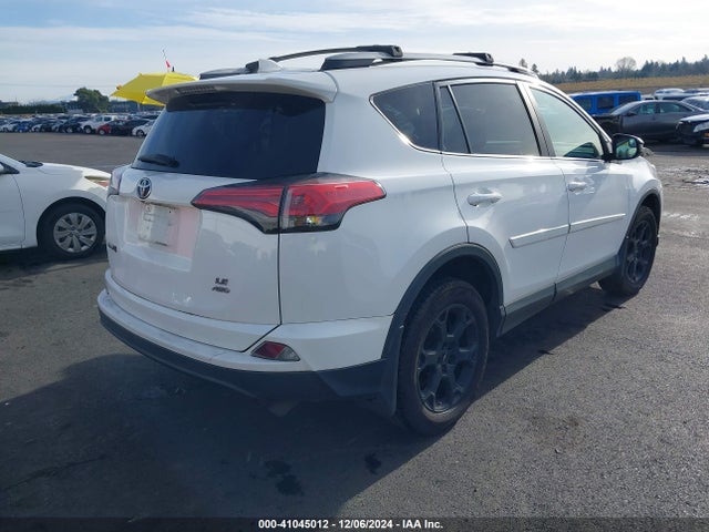 Toyota RAV4 LE 2017 2T3BFREV8HW540333 Image 4