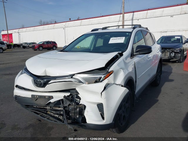 Toyota RAV4 LE 2017 2T3BFREV8HW540333 Image 6