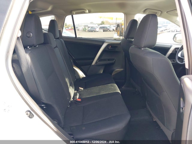 Toyota RAV4 LE 2017 2T3BFREV8HW540333 Image 8