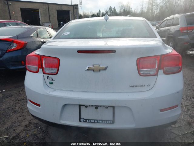 1G11D5SL8FU131197 Chevrolet MALIBU 2LT