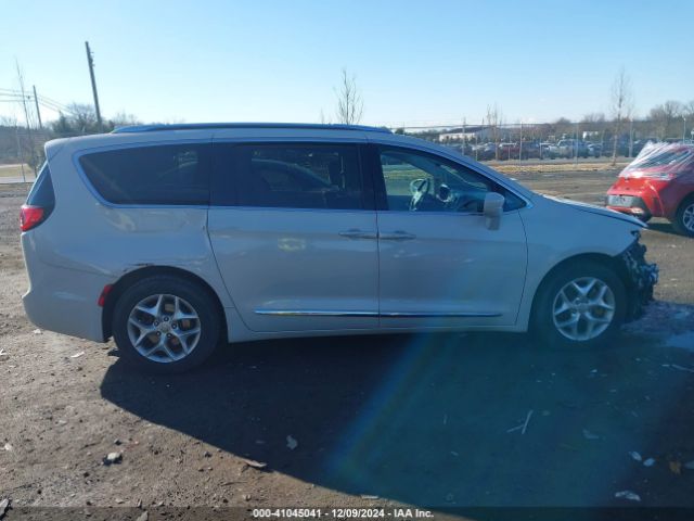 2C4RC1EG0HR584587 Chrysler Pacifica Touring-l Plus