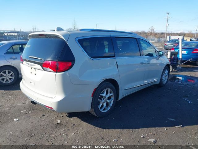 2C4RC1EG0HR584587 Chrysler Pacifica Touring-l Plus