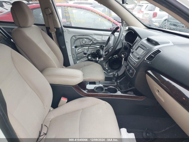 KIA Sorento Lx V6 2015 5XYKT4A70FG551504 Image 5