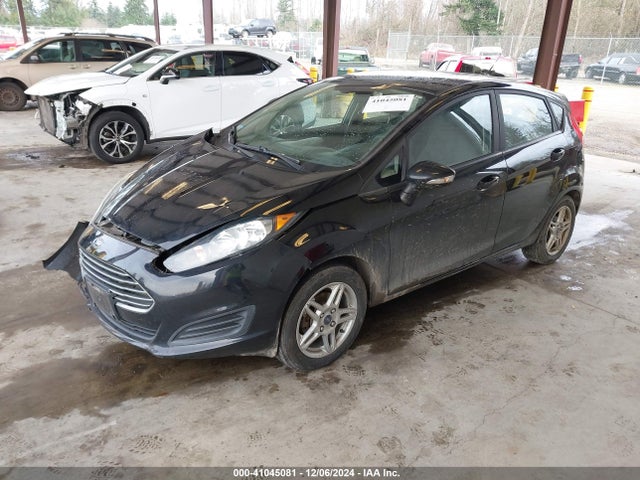 Ford FIESTA SE 2018 3FADP4EJ5JM107779 Image 2