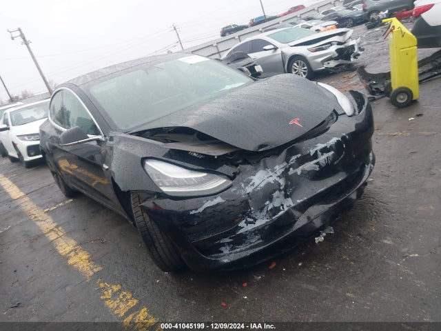 2019 TESLA MODEL 3 5YJ3E1EA8KF426755 Photo 0
